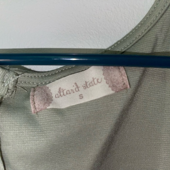 Altar’d State Sage Green Short Dress, Structured and gathered waist EUC small - Picture 10 of 16
